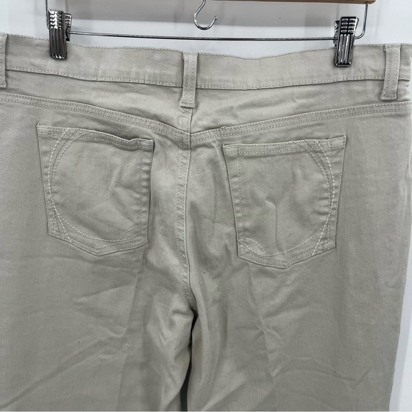 Gloria Vanderbilt NWT 16 Gabby Mid Rise Flare - Picture 7 of 13